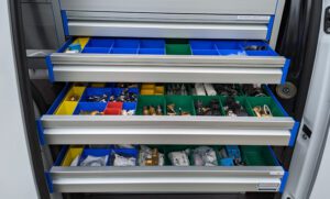 Cassettiera per allestimento furgoni per idraulici