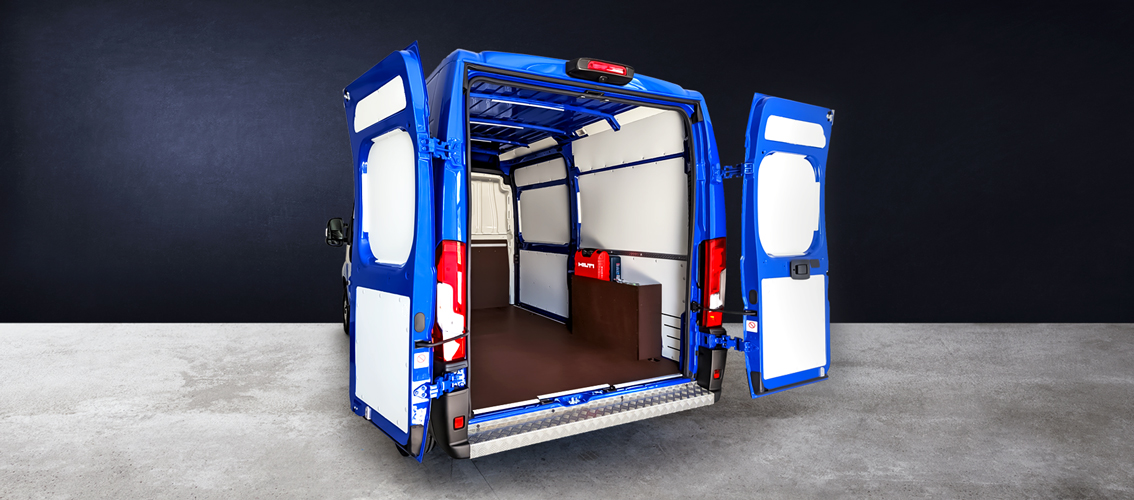 Ducato con Pianale in multistrato e pannellature in polipropilene